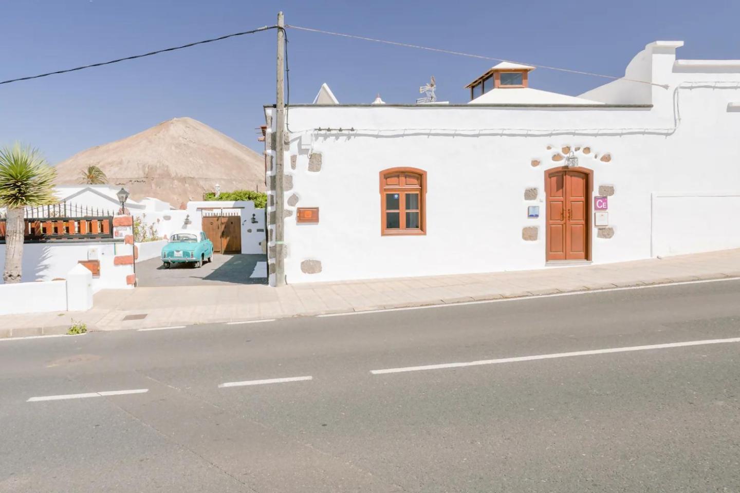 Casa Emblematica Garaday Lanzarote Guest House Tinajo Luaran gambar