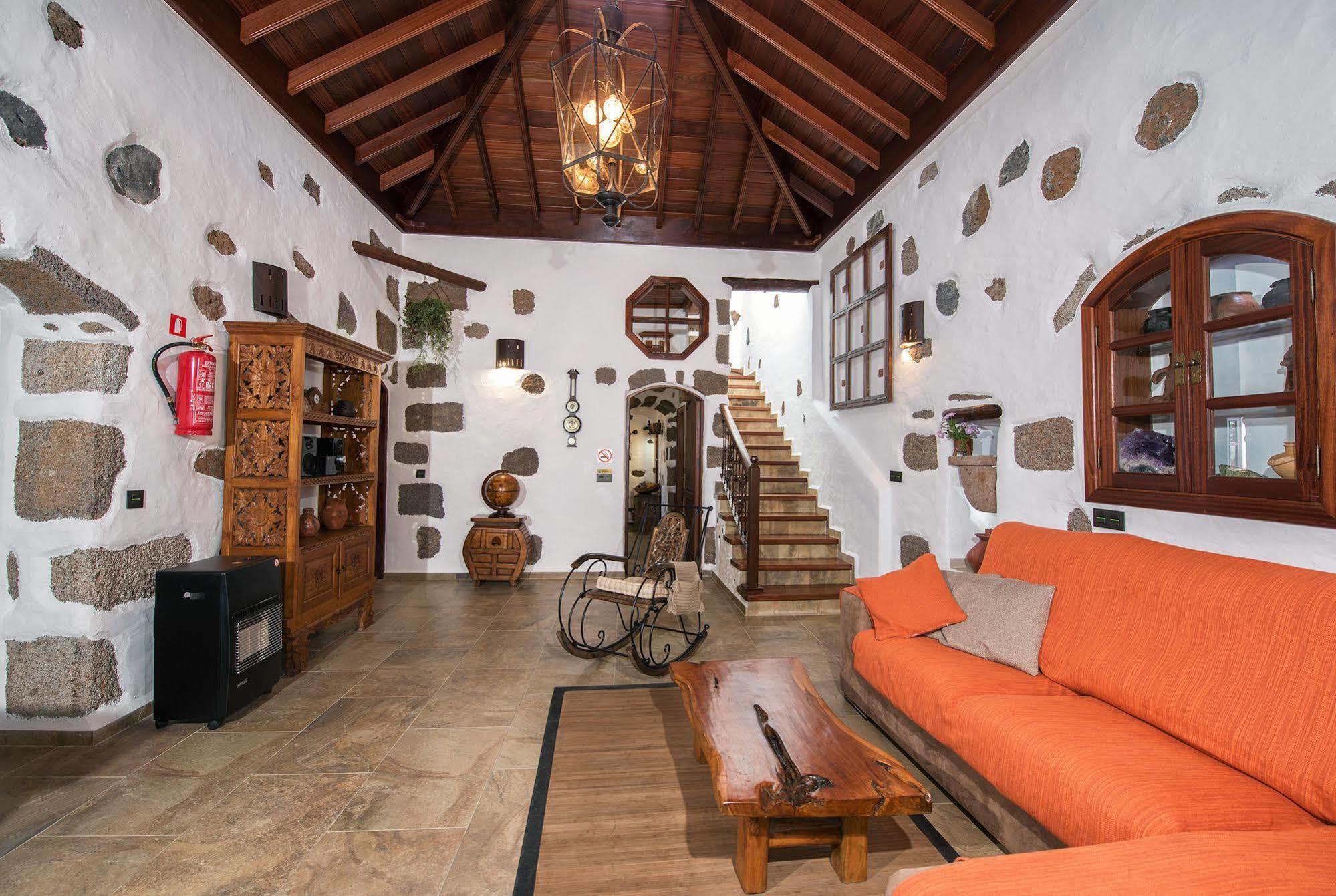 Casa Emblematica Garaday Lanzarote Guest House Tinajo Luaran gambar