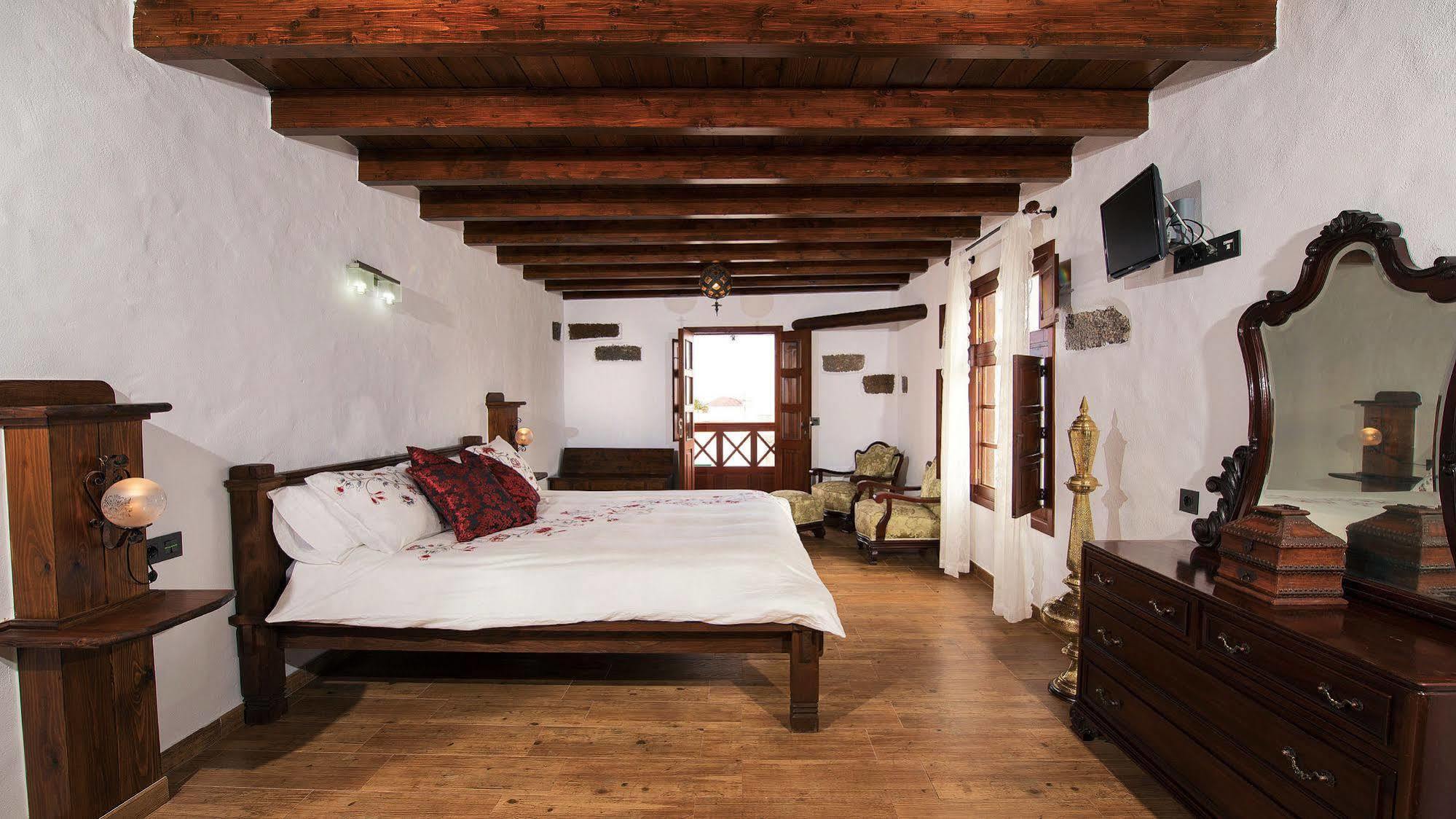 Casa Emblematica Garaday Lanzarote Guest House Tinajo Luaran gambar